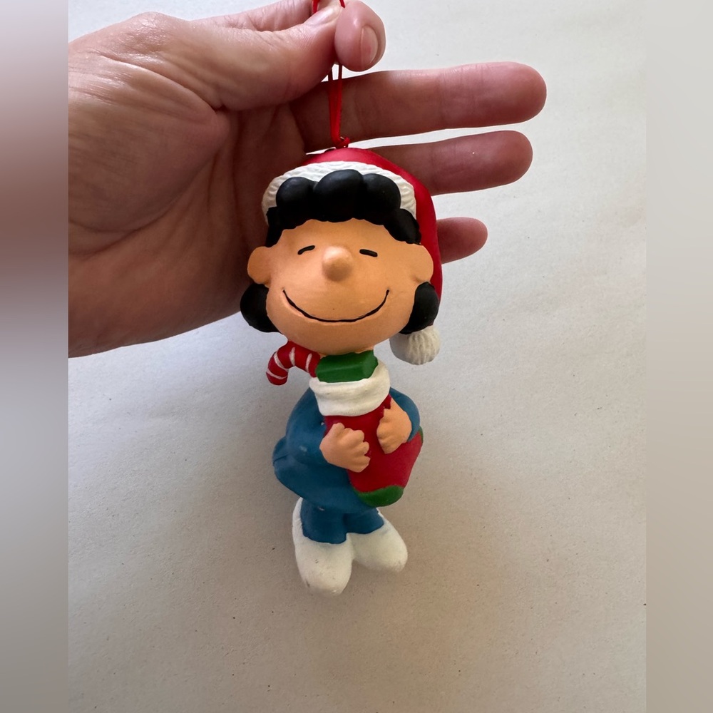 EUC. Vintage UFS Peanuts Holiday Ornament